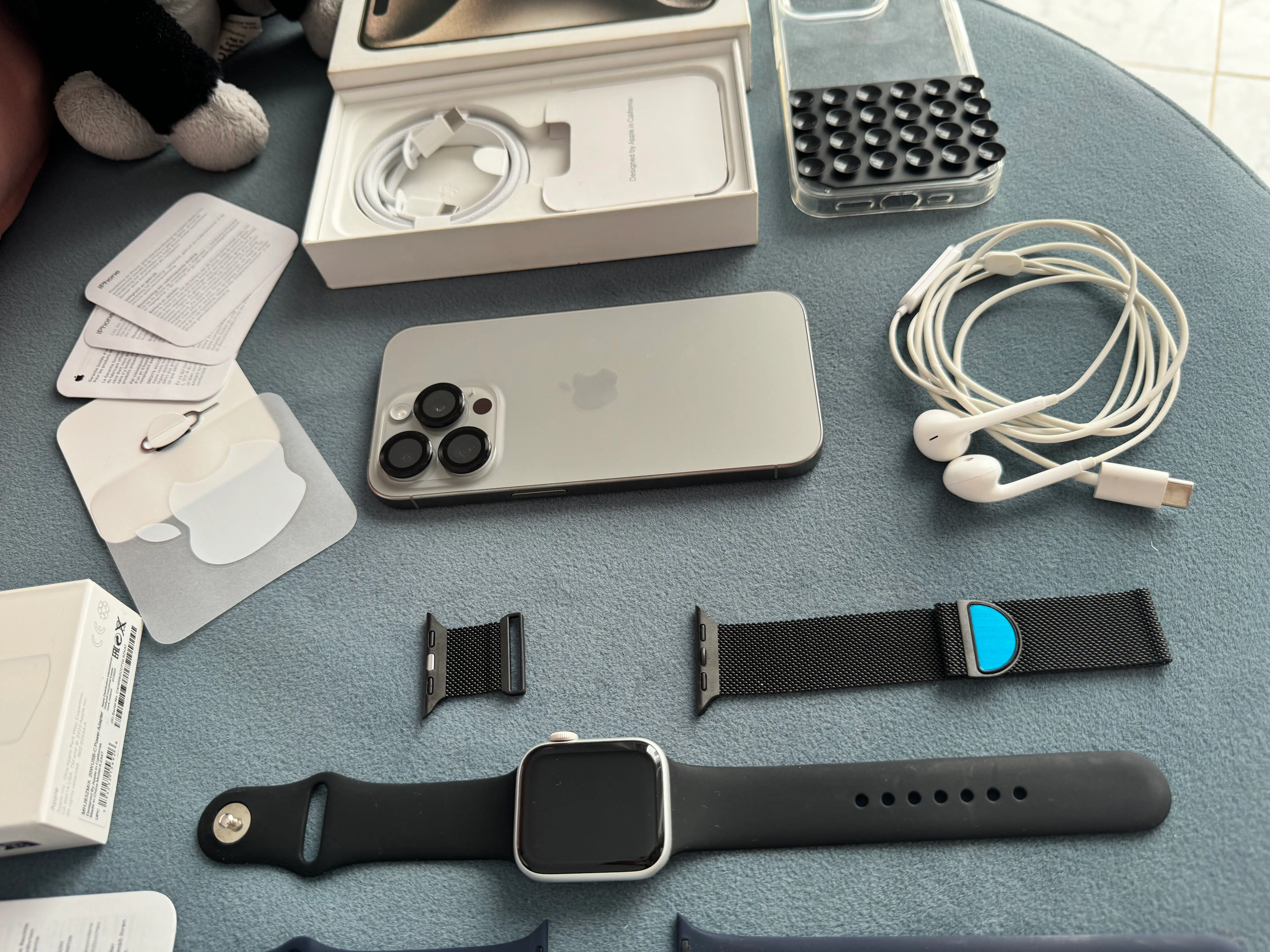  Iphone 15 pro et apple watch série 5 tout neuf importé de united kingdom à Monastir - Photo 2