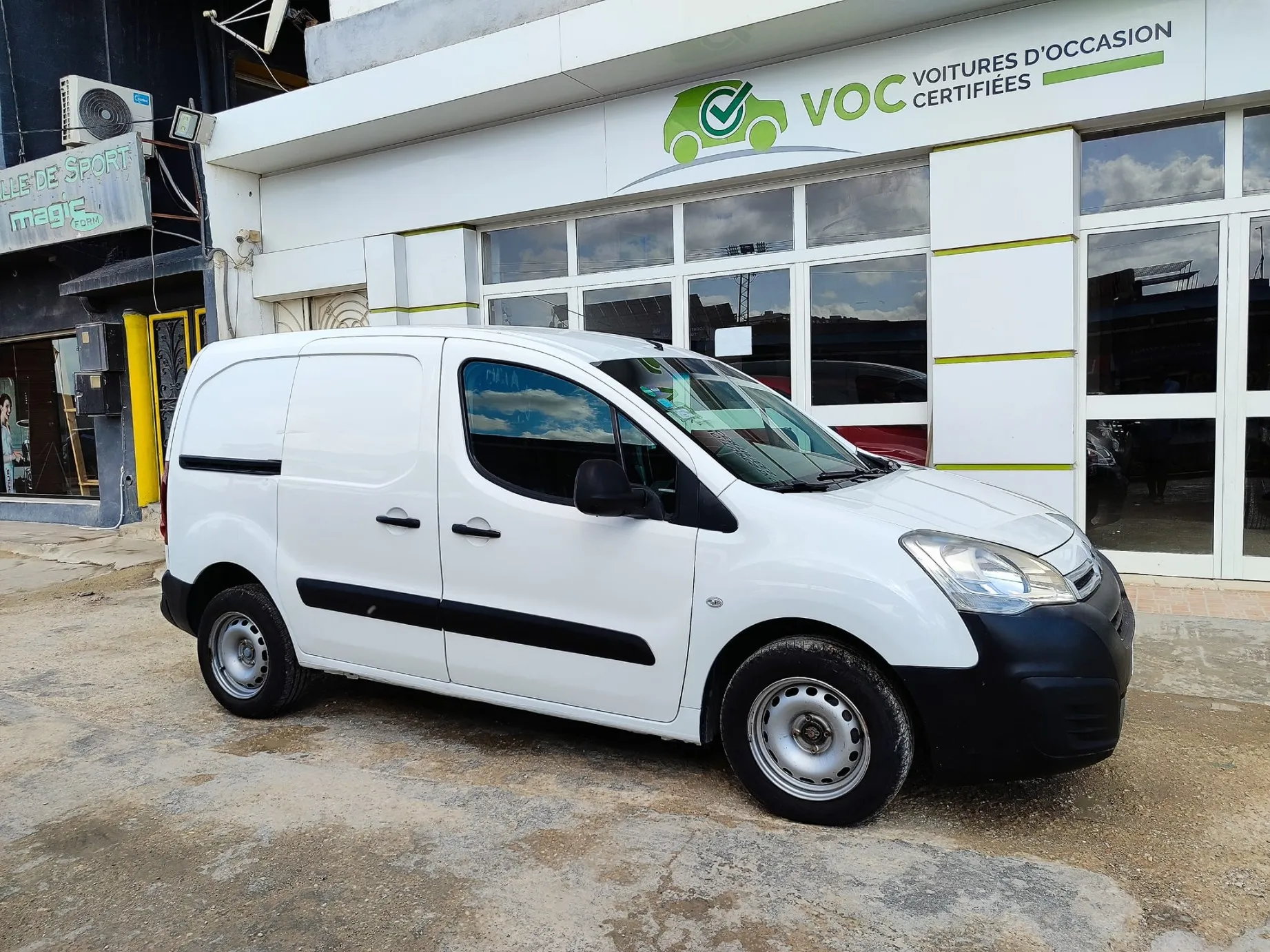  20018 CITROEN BERLINGO B9 E-HDI TEL 22801802 à Ariana - Photo 3