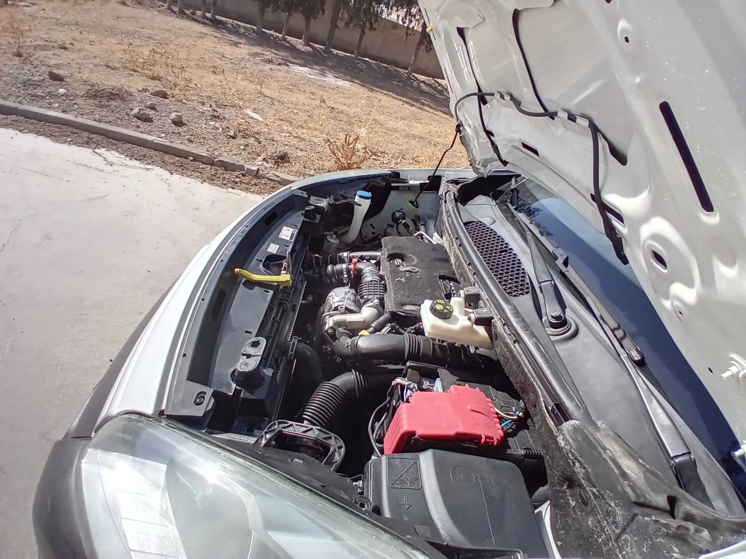  A vendre Citroën b9 diesel E.hdi première main année 2018 touttops état neuf 0 retouche tel 55090199 à Zaghouan - Photo 3