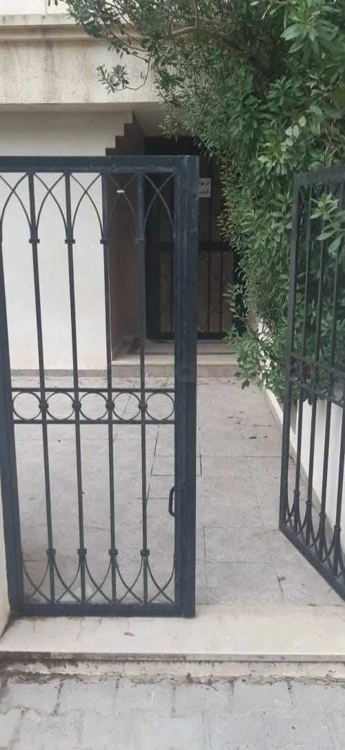  un appartement s+1 vide a louer situé a Cité Khadhra à Tunis - Photo 2