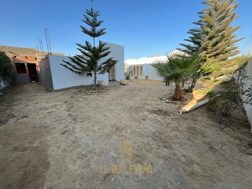  A Vendre Deux Villas à seulement 100 mètres de la route périphérique reliant Nabeul à Hammamet à Nabeul - Photo 2