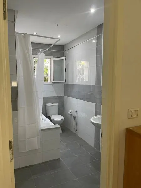  etage de villa menzah 9 à Tunis - Photo 2