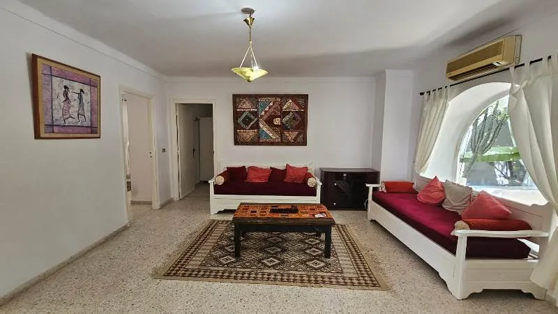  location étage de villa s3 rdc prés de hneya bardo 