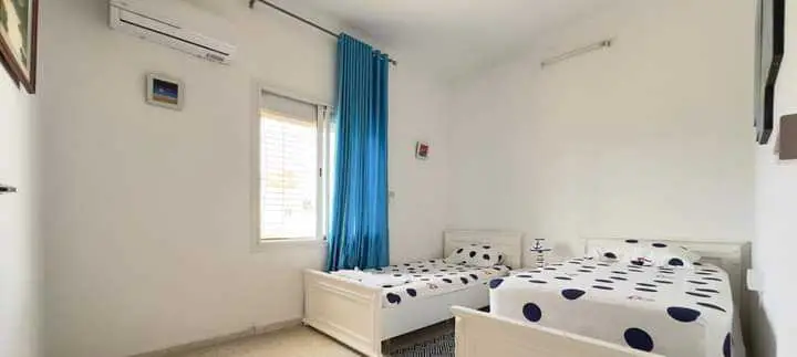  Location à l'année d'une villa pieds dans l'eau avec une piscine à Nabeul - Photo 3