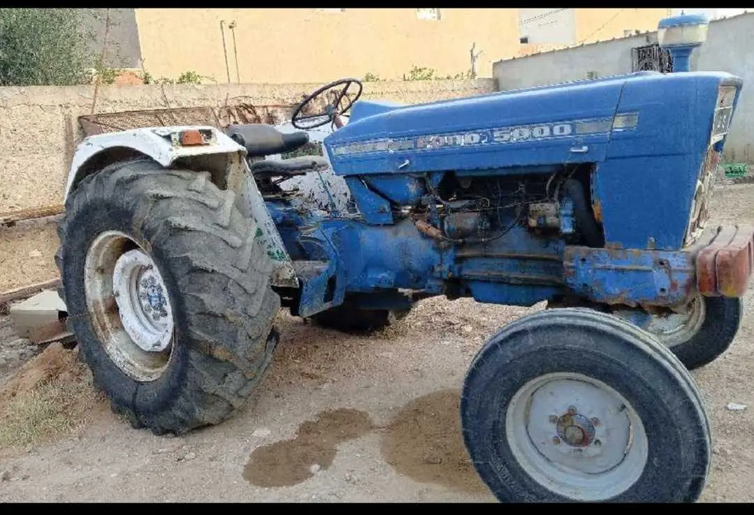  Tracteur Ford 5000 à Sfax - Photo 3