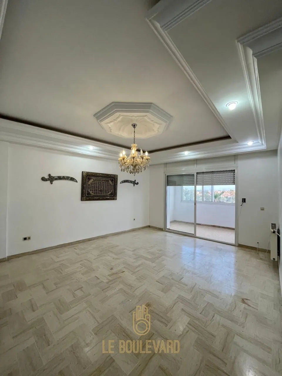  un terrain à vendre 50 000 m² 