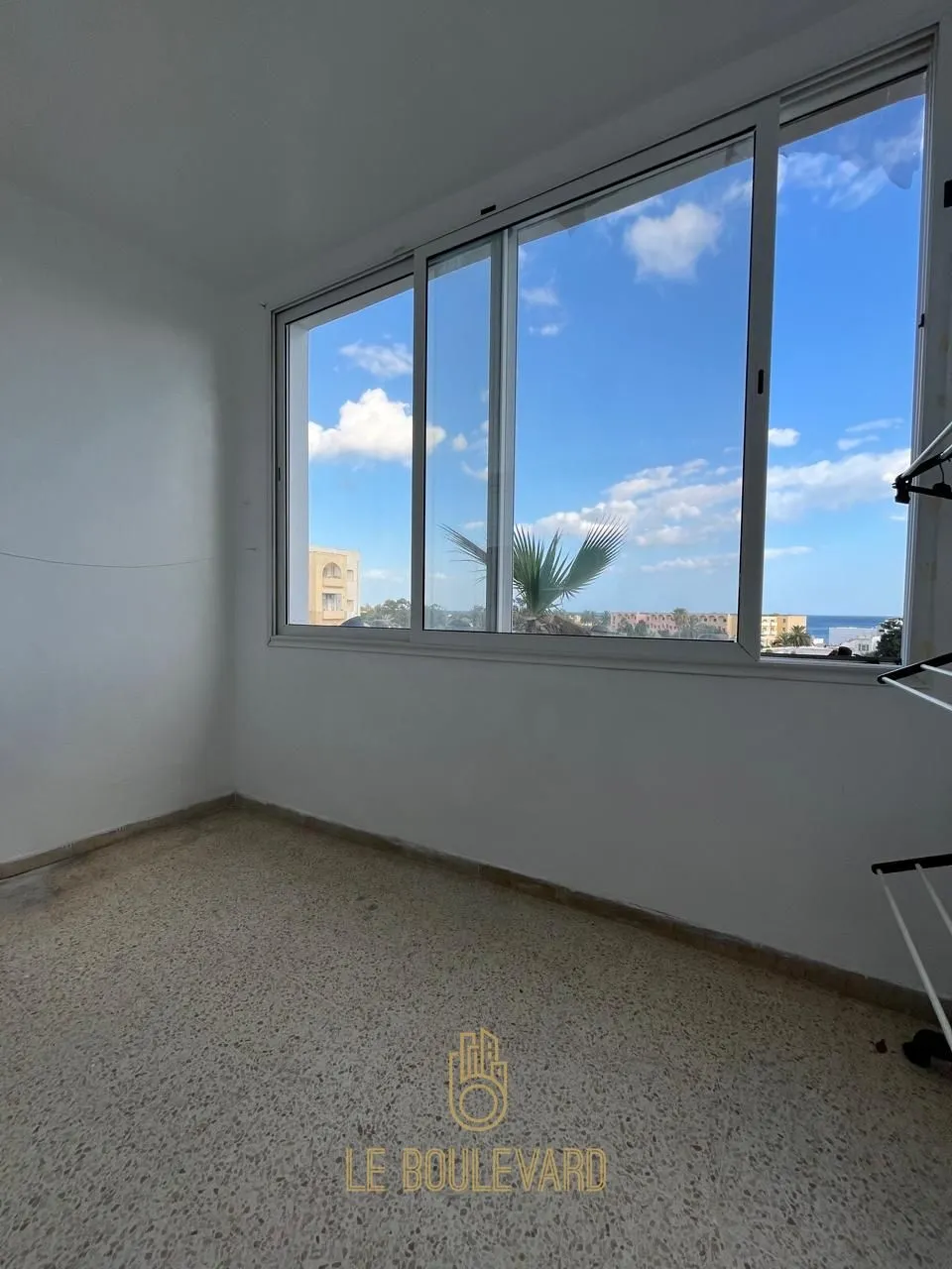  A Louer Appartement S+3 Vue Sur Mer Semi meuble à Nabeul à Nabeul - Photo 3
