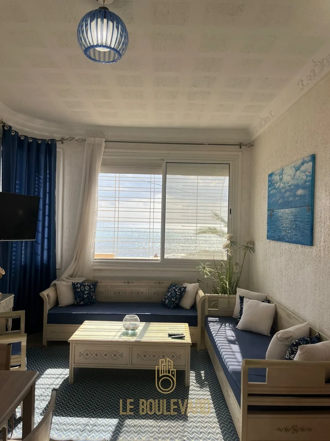  un appartement s+2 au 3éme étage(sans ascenseur)a louer situé a bardo cité errawdha en face station rfr 