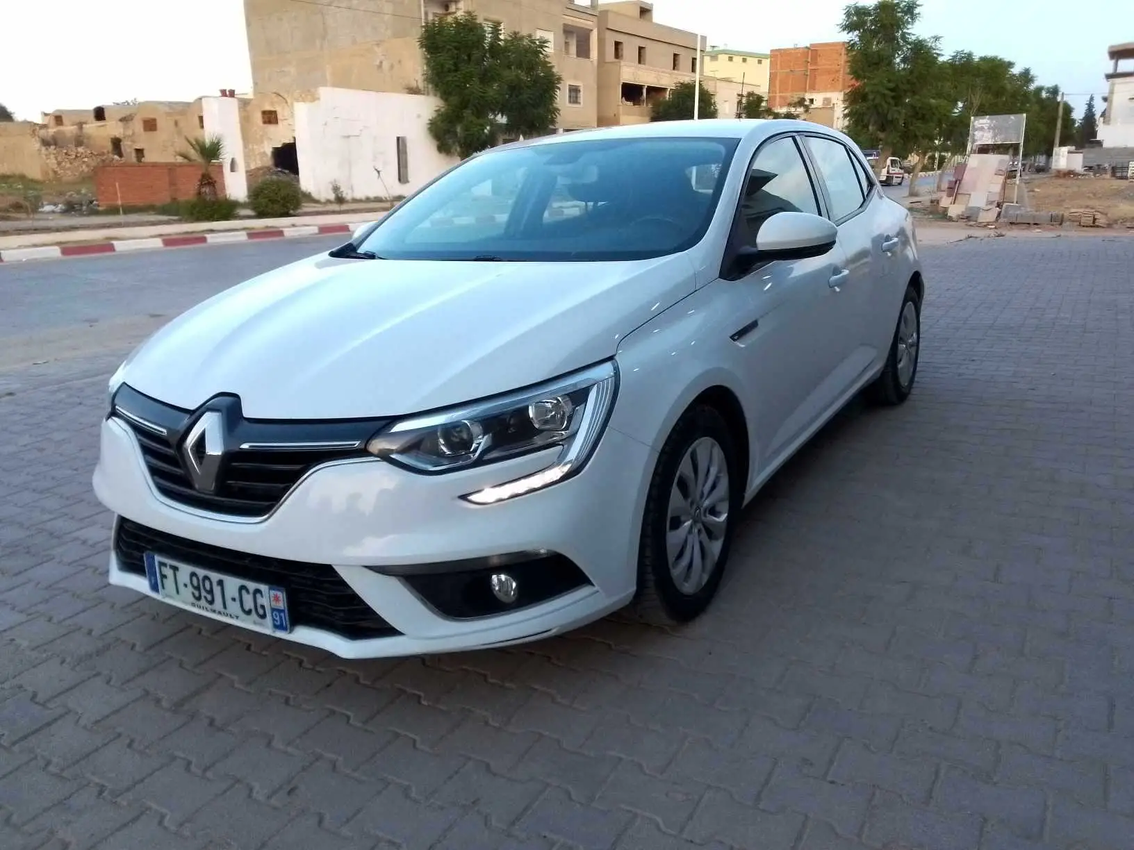  Renault Mégane 4 diesel à Nabeul - Photo 2