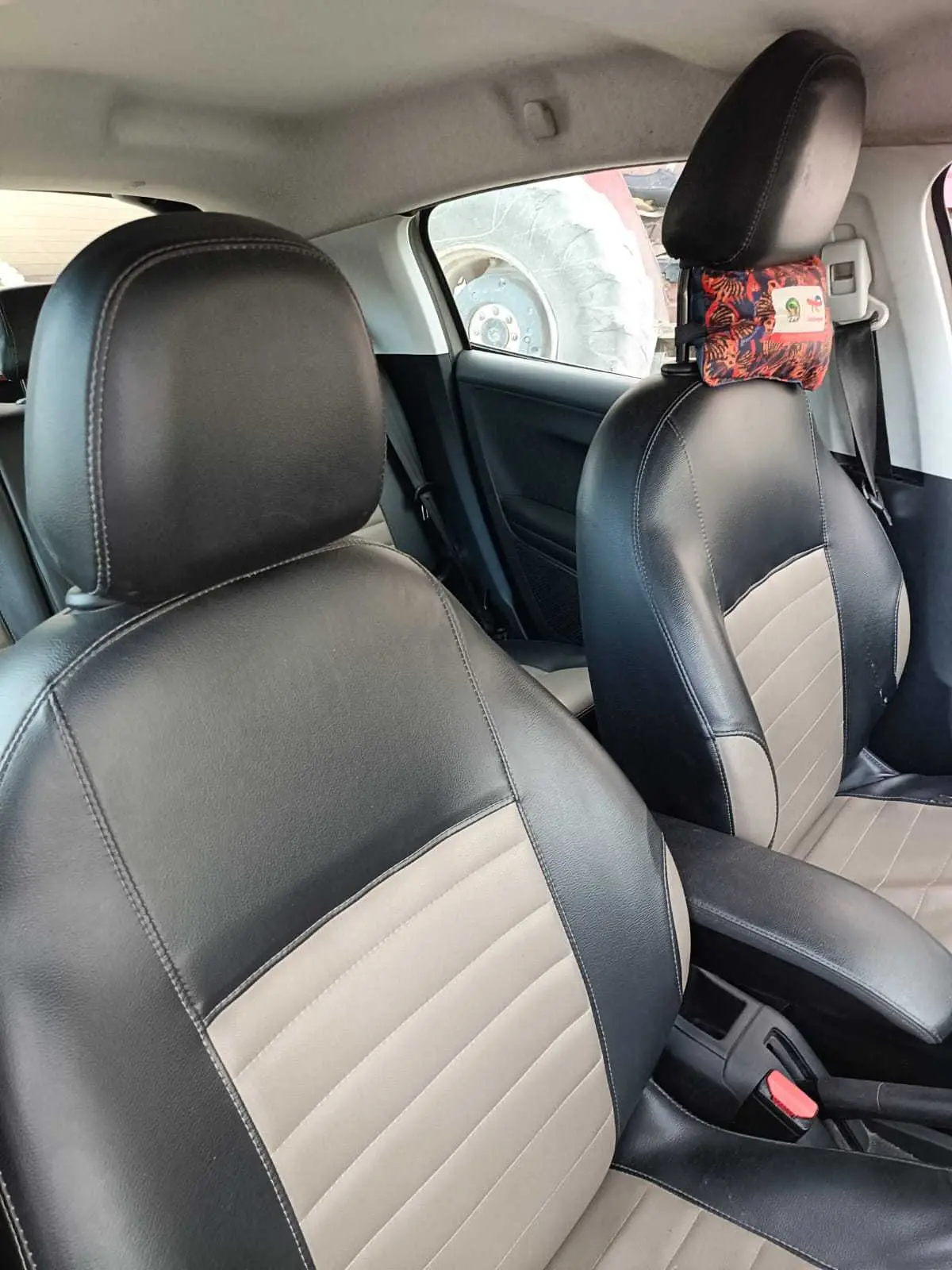  A vendre Peugeot 208 en très bonne état à sousse - Photo 3