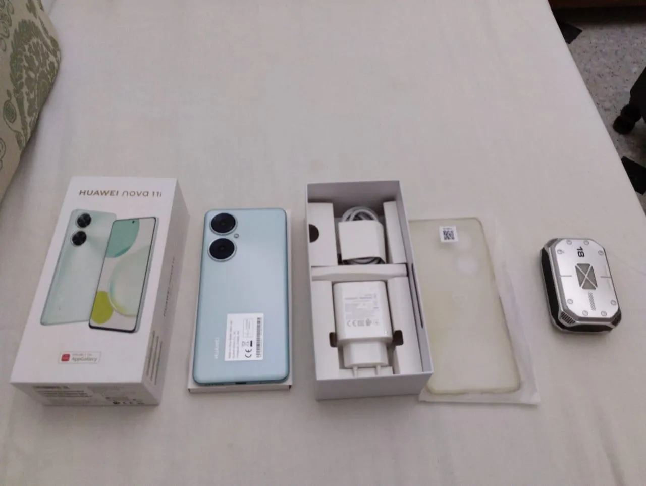  iPhone 16 Pro 128Go Desert Cacheté Garantie 