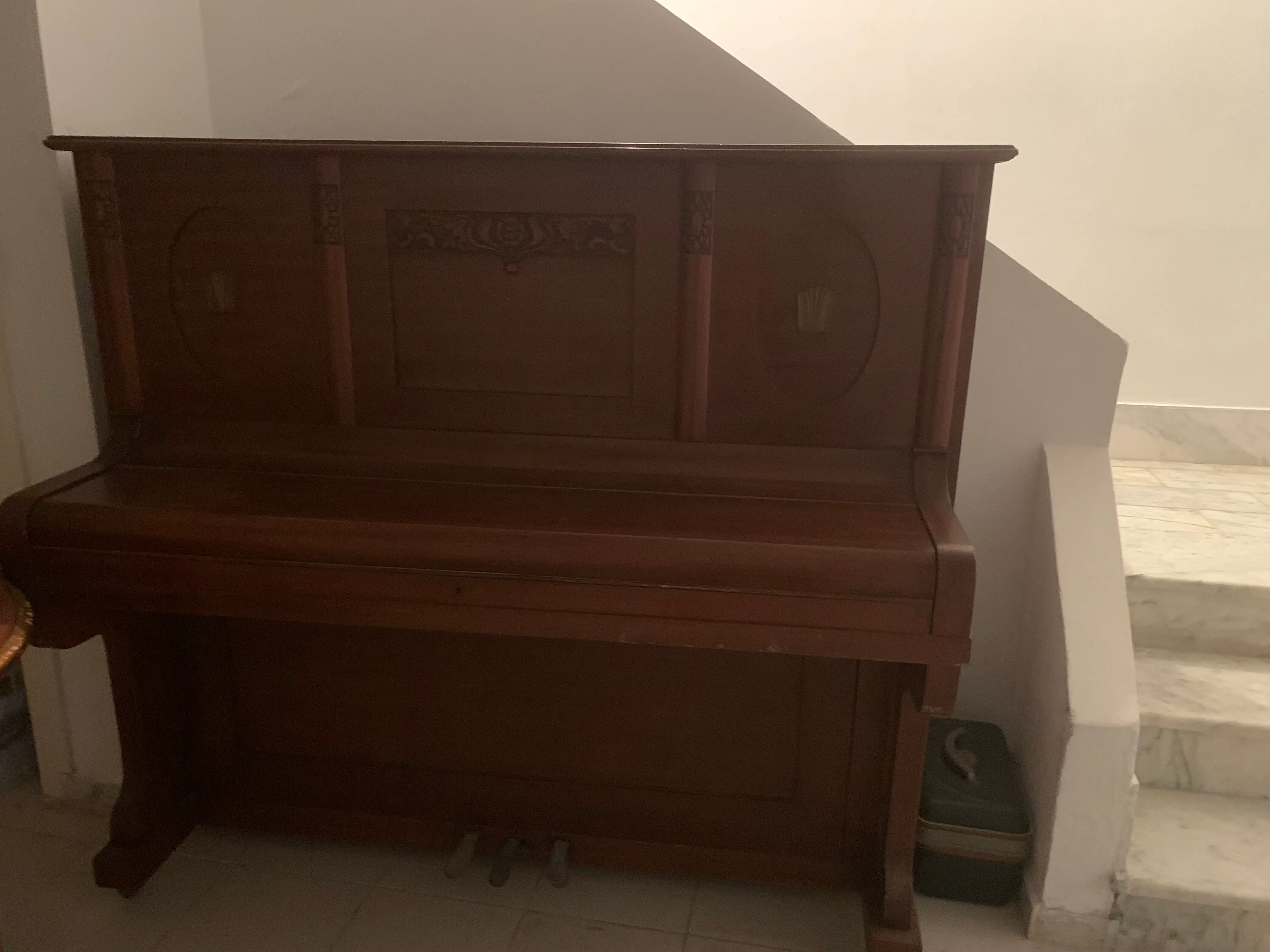  Mini bar 