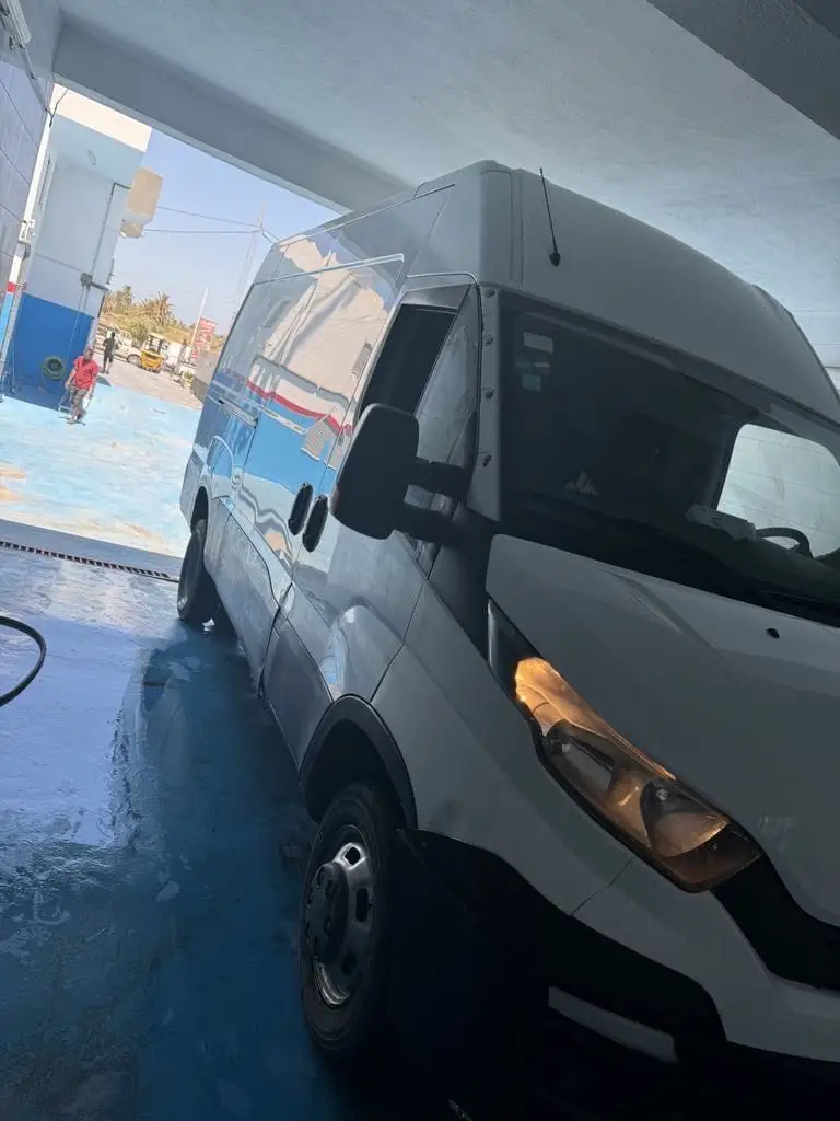  Iveco daily à vendre à gabes - Photo 2