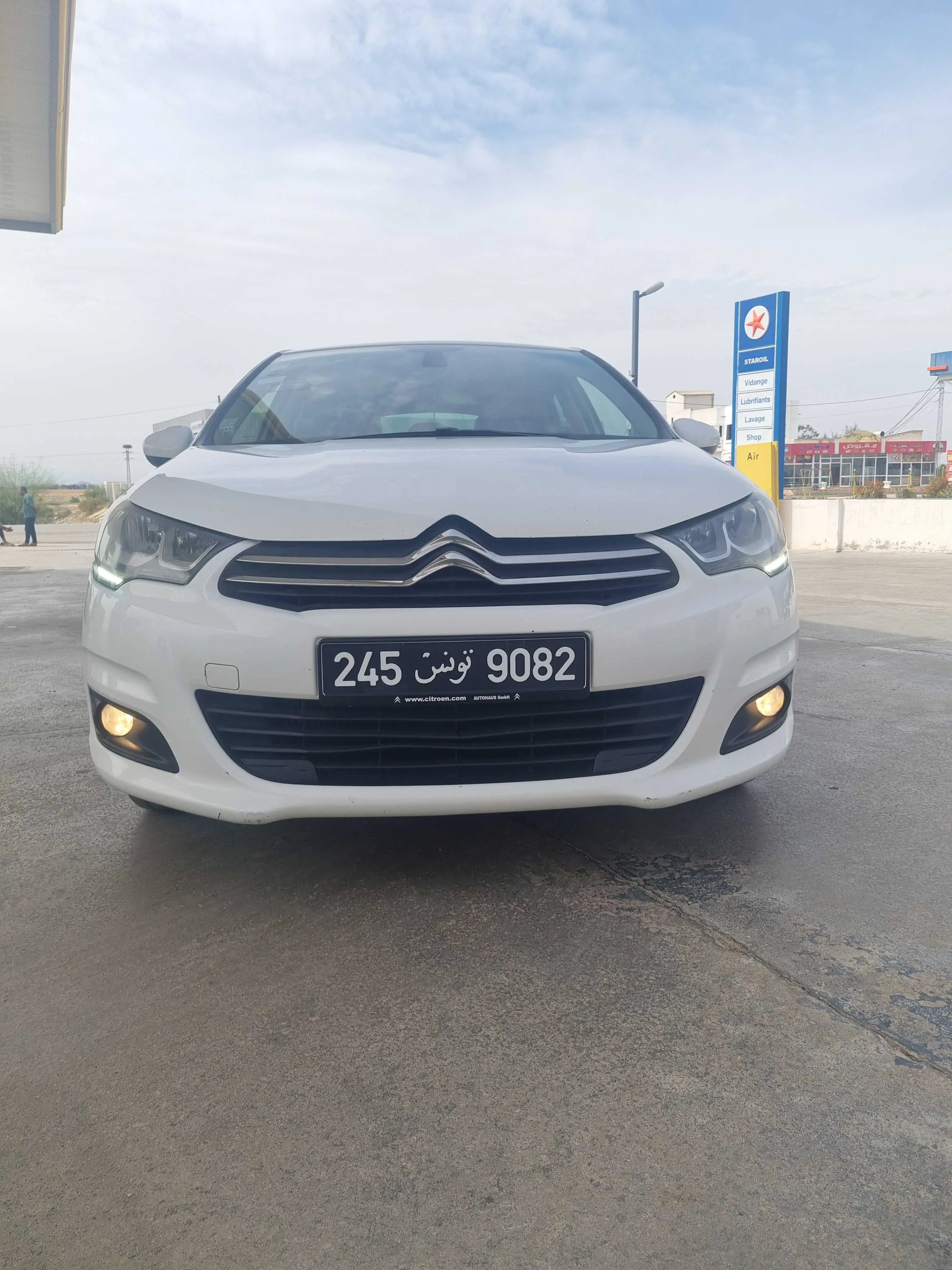  Citroën C4 e_HDI à Kairouan - Photo 3
