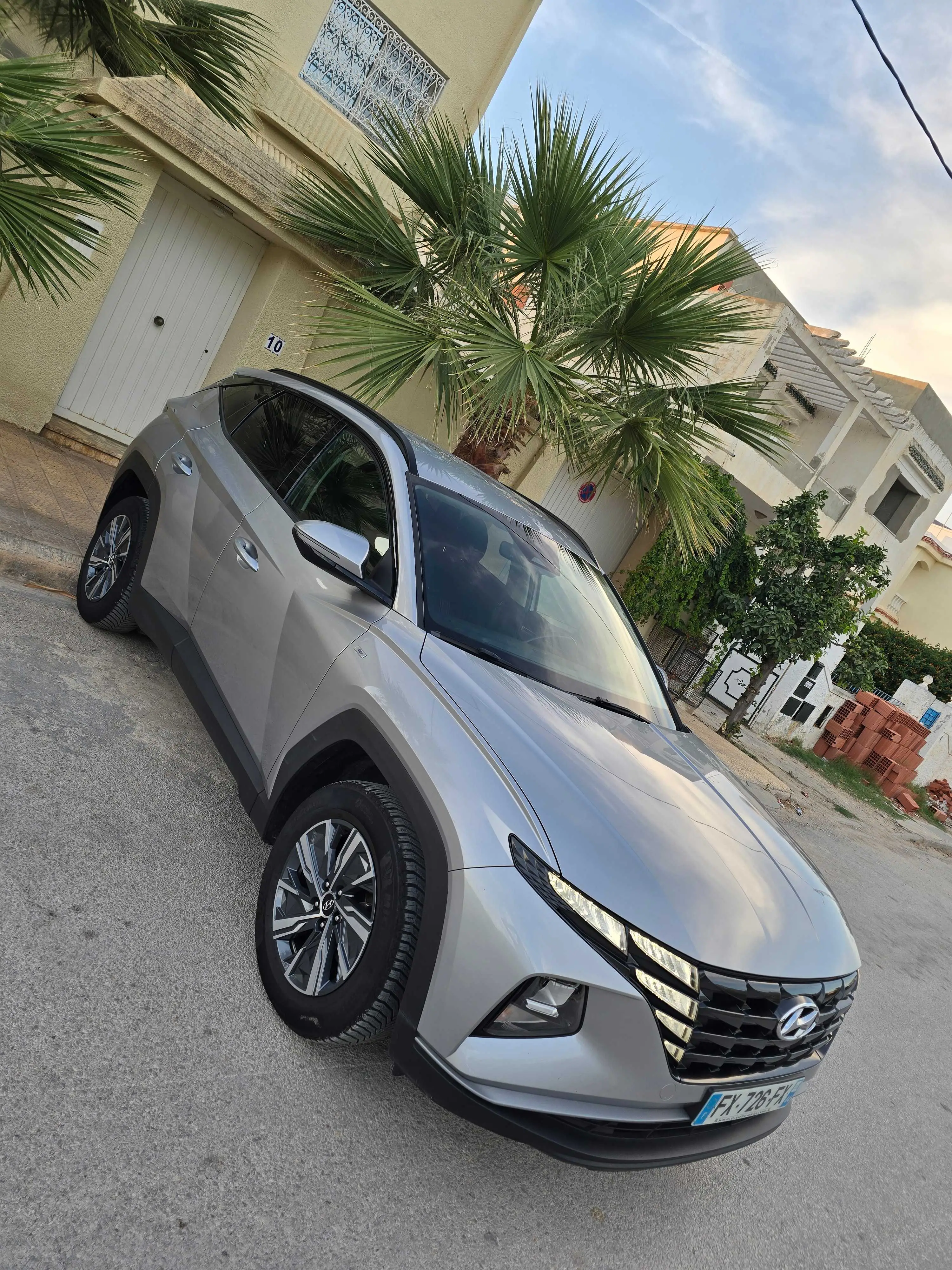 Av Hyundai tucson diesel modéle 2022 ttoption importée dernière série tél 23964164 à Nabeul - Photo 2