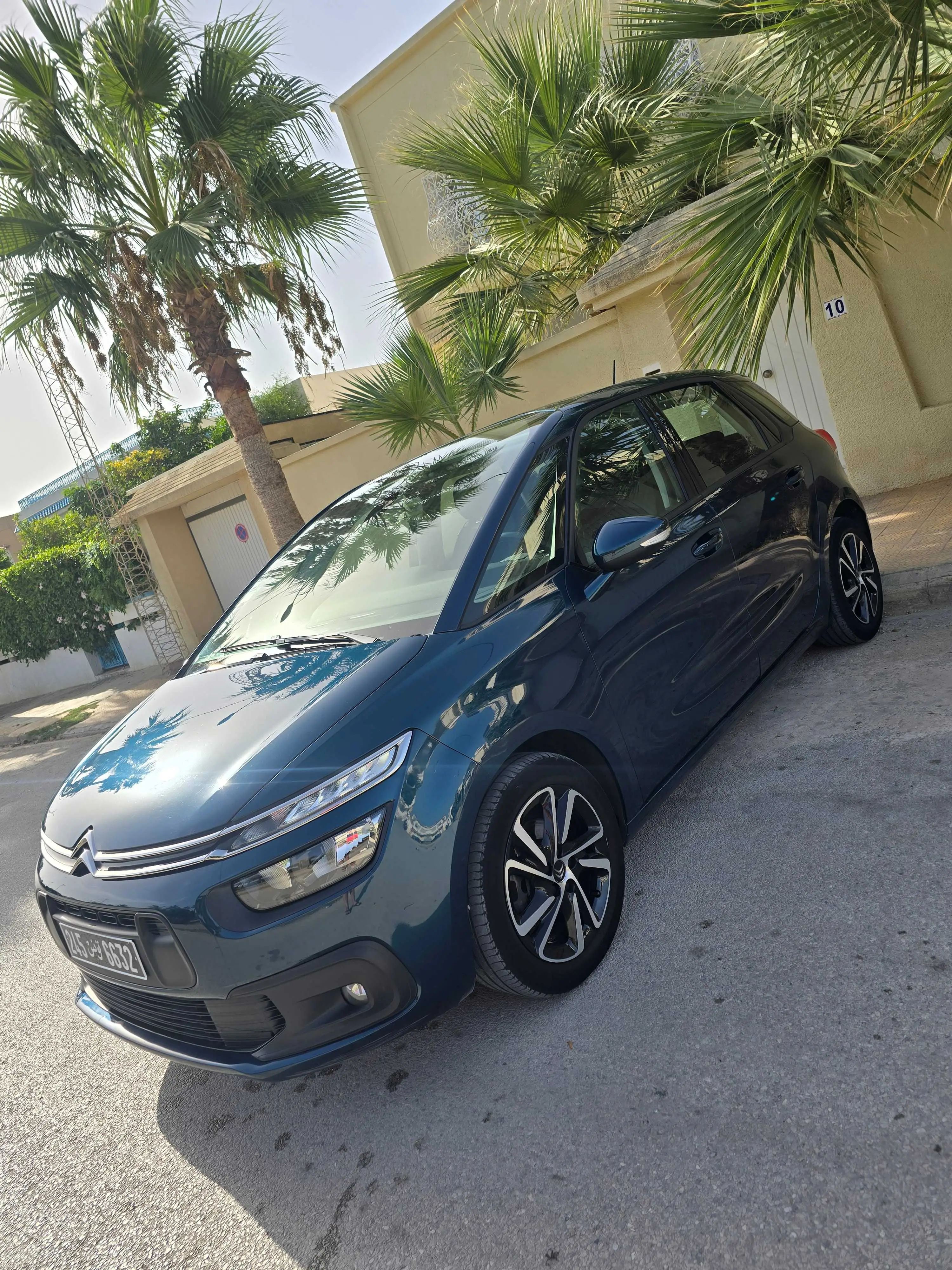  Av citroên c4 spacetourer 2020 essence boîte auto ttoption importée tél 23964164/27550630 à Nabeul - Photo 3