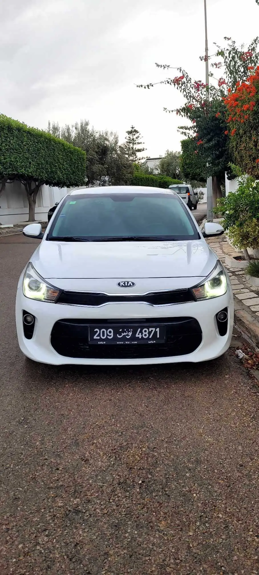  Kia rio prestige toute option à sousse - Photo 2