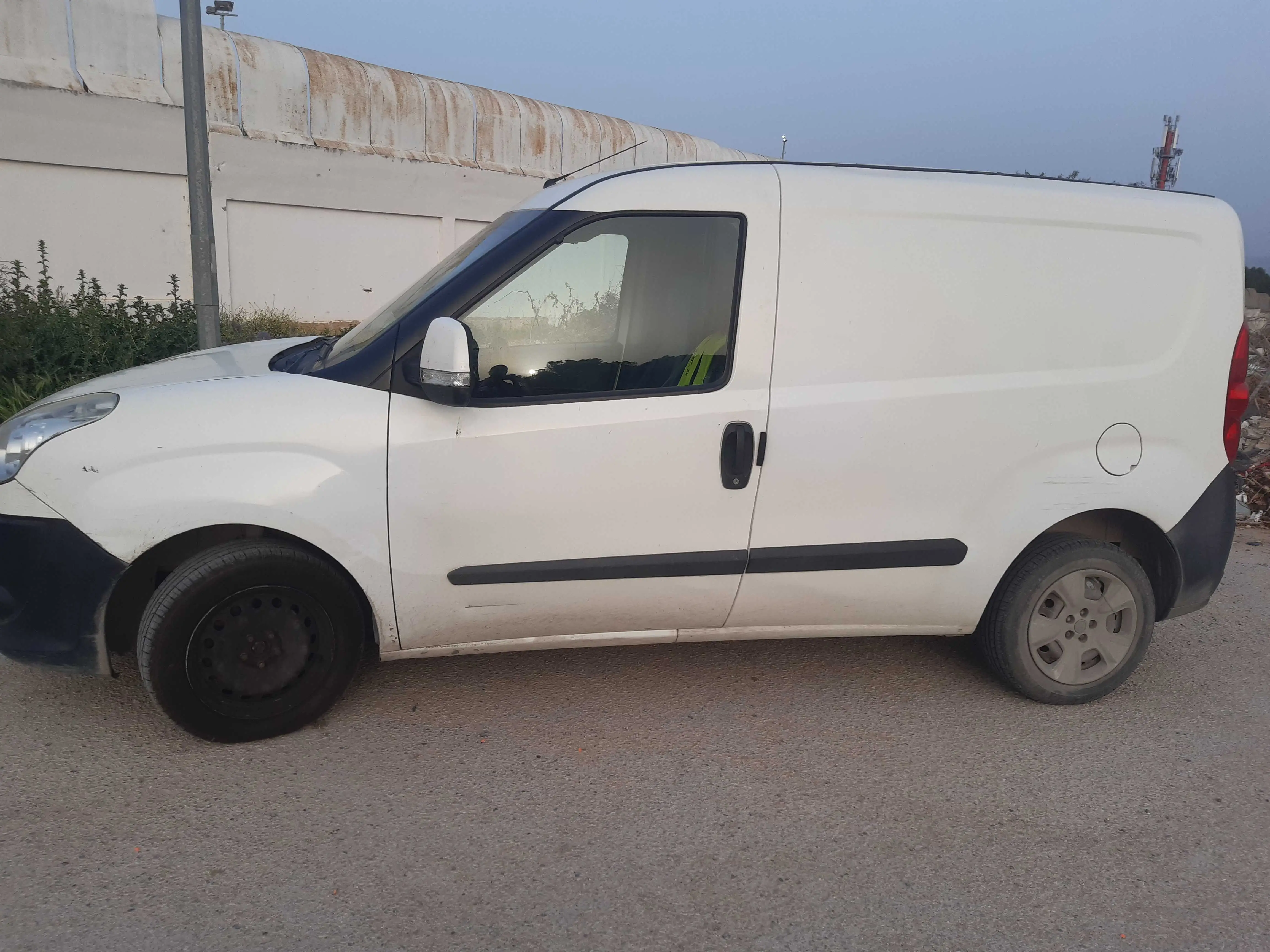  Doblo a vendre 94298966 à Ben Arous - Photo 3
