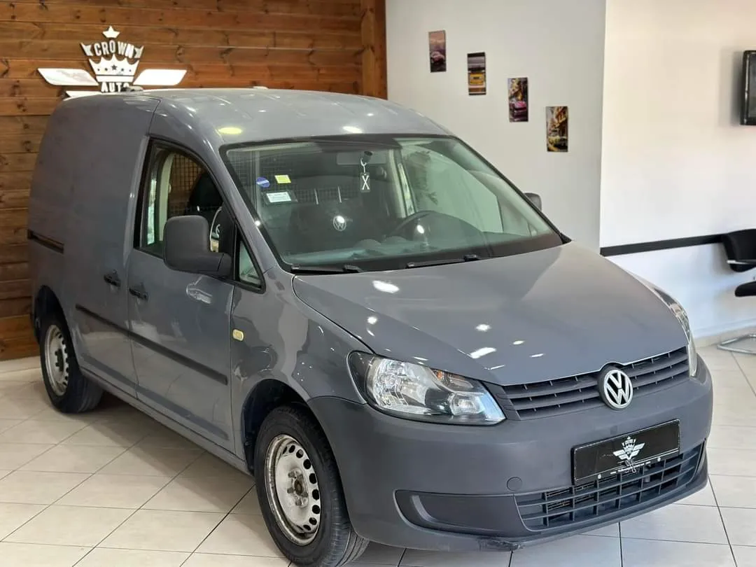  Volkswagen caddy TDI 2015 à Ben Arous - Photo 2