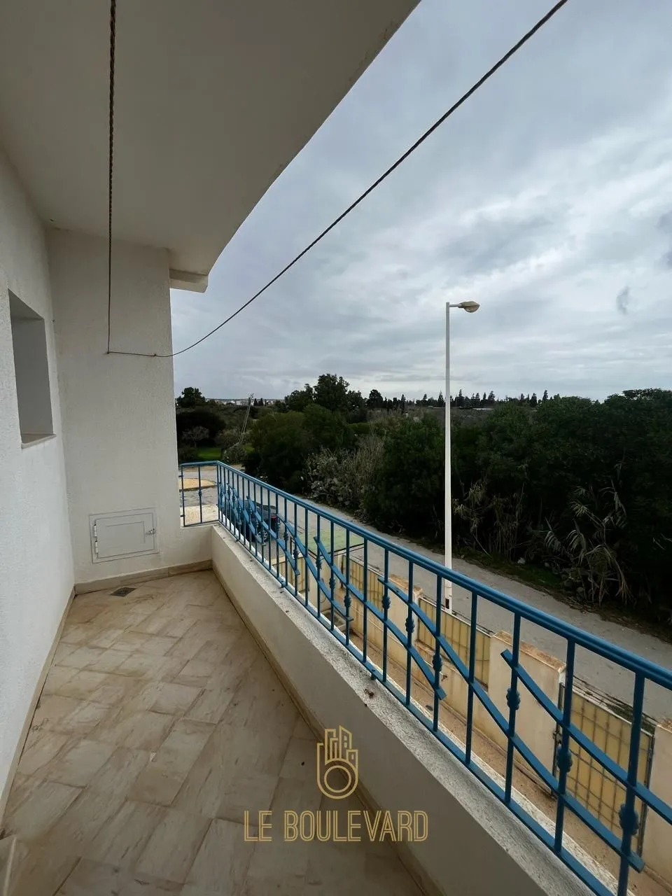  A Vendre Appartement S+2 Situé Dans Une Résidence Bien Sécurisée à Jinene Benikhiar, Nabeul à Nabeul - Photo 3
