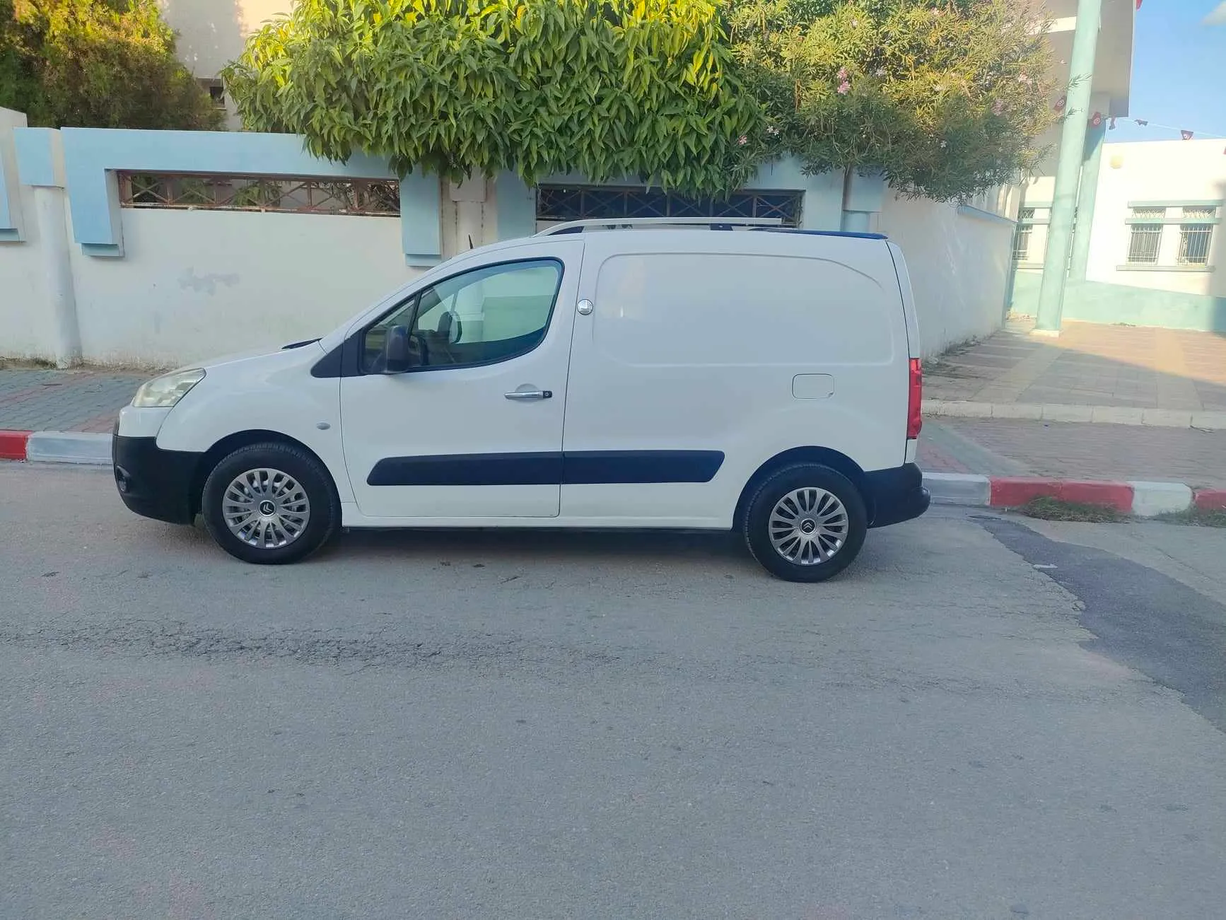  peugeot partner 3 places à sousse - Photo 3