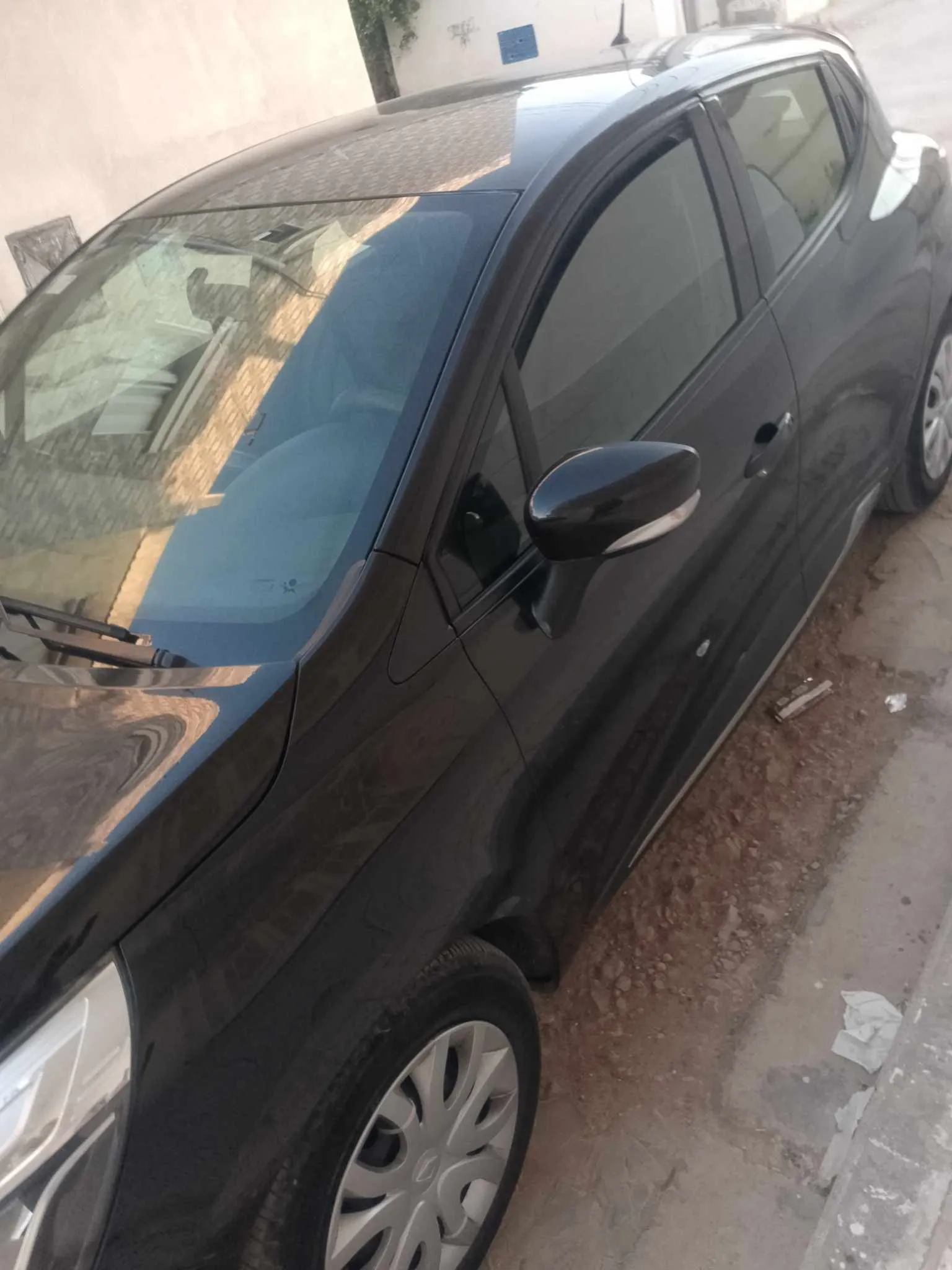  Clio dynamique 92611994 à Bizerte - Photo 2