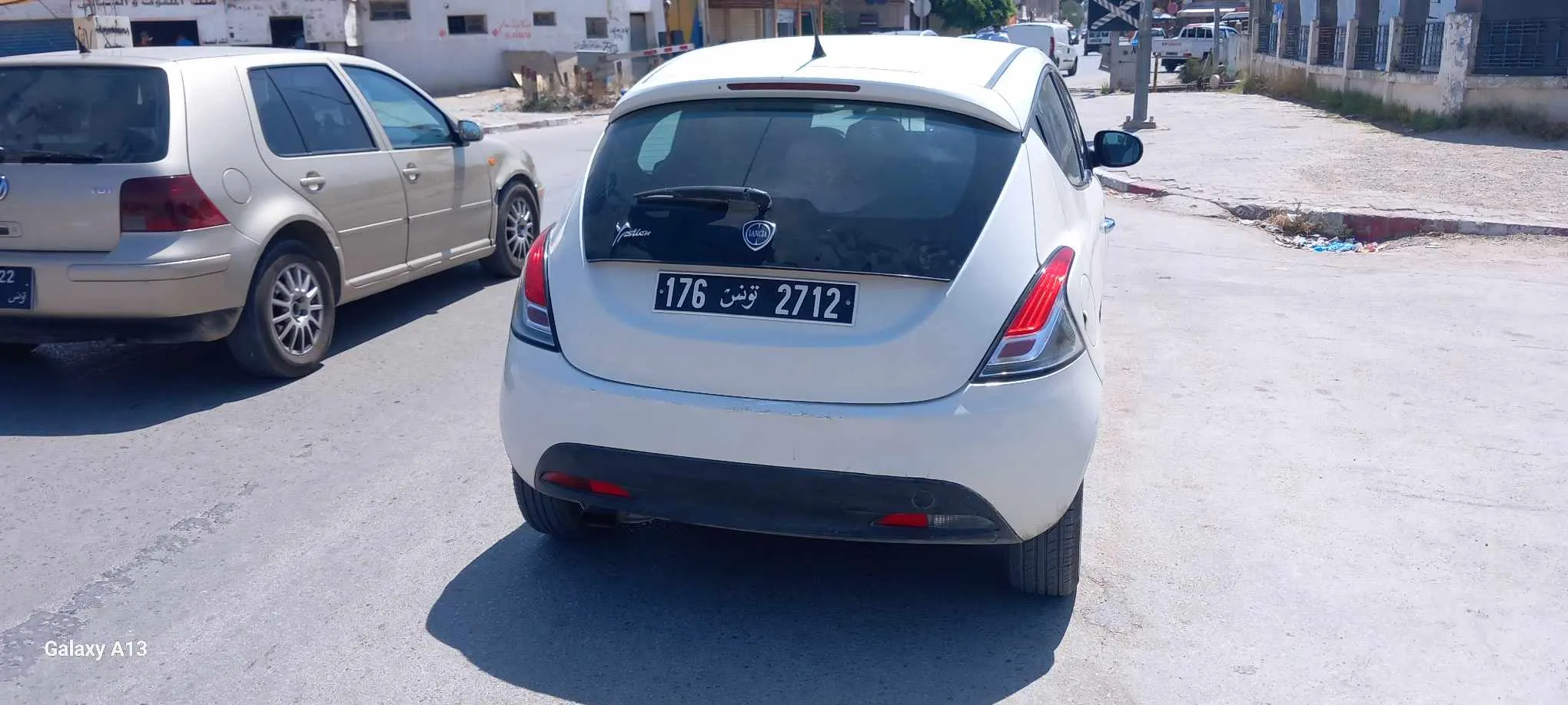 voiture en bonne etat à Ben Arous - Photo 2