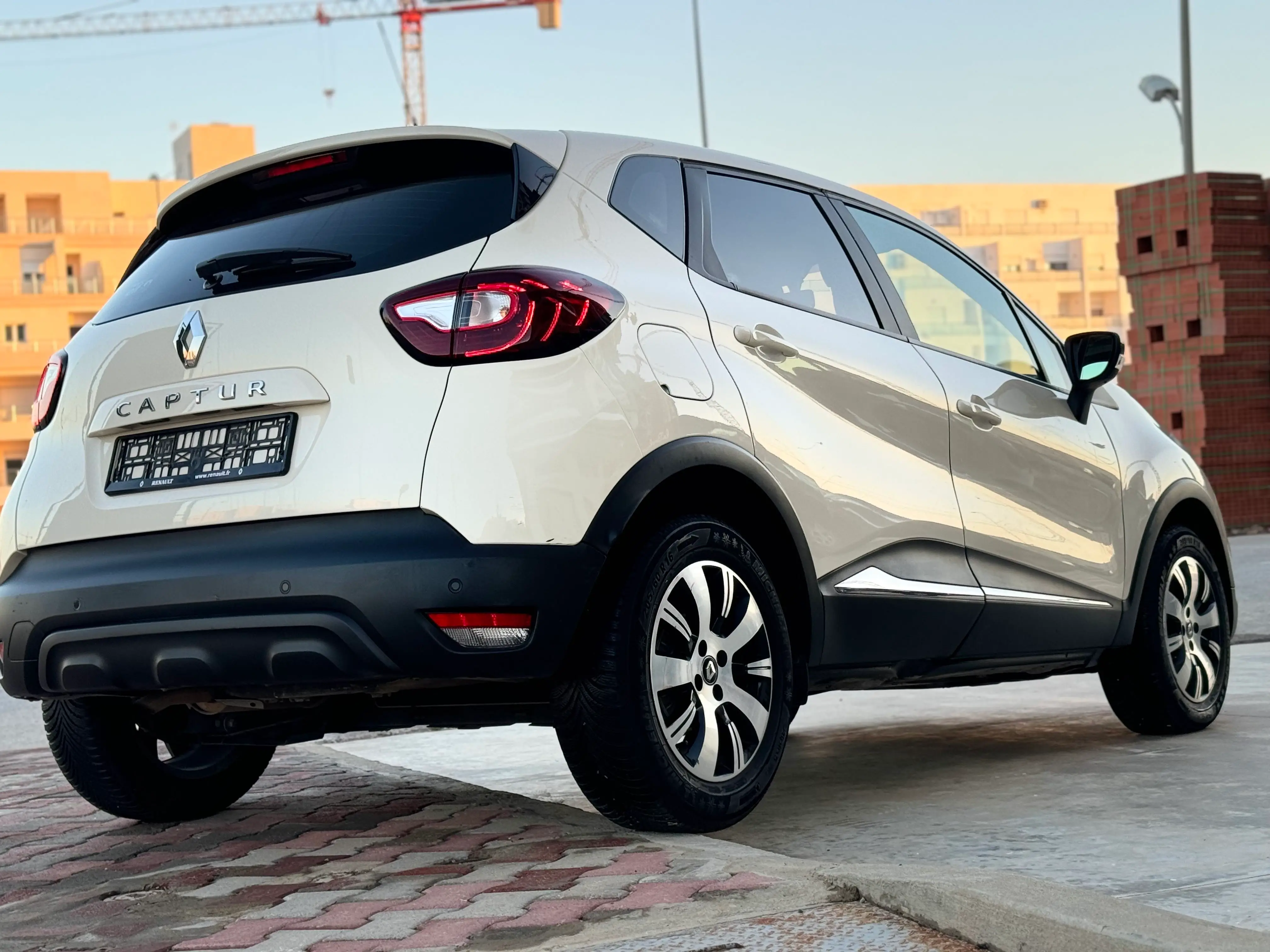  Clio captur reestylee importee etat neuf à sousse - Photo 3