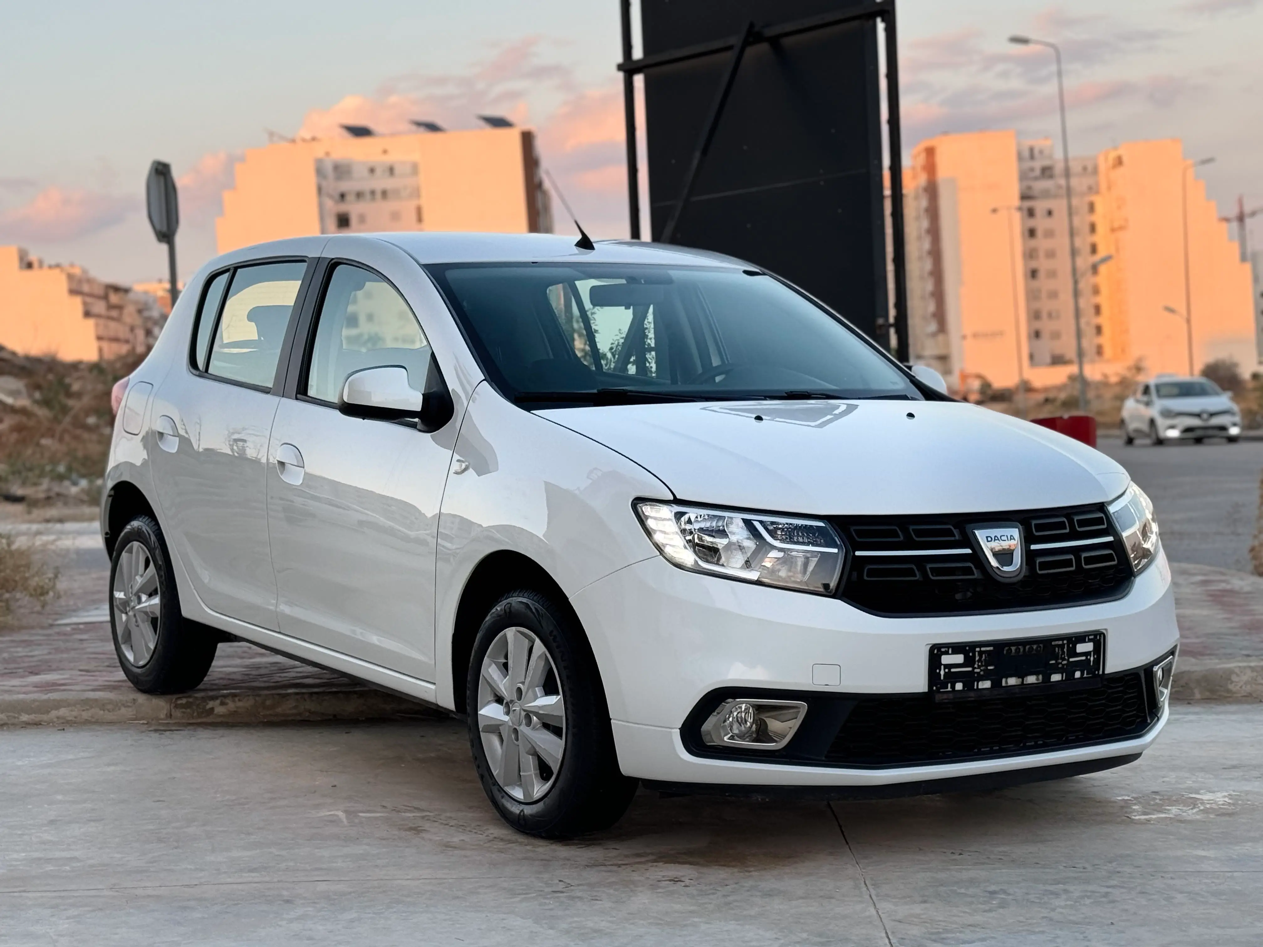  Dacia sandero TCE importee à sousse - Photo 2