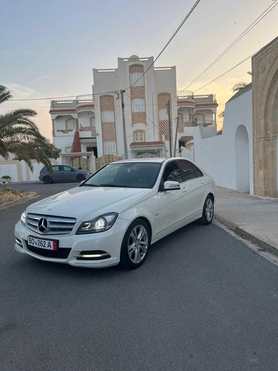  Mercedes c180 Restylé à Monastir - Photo 2