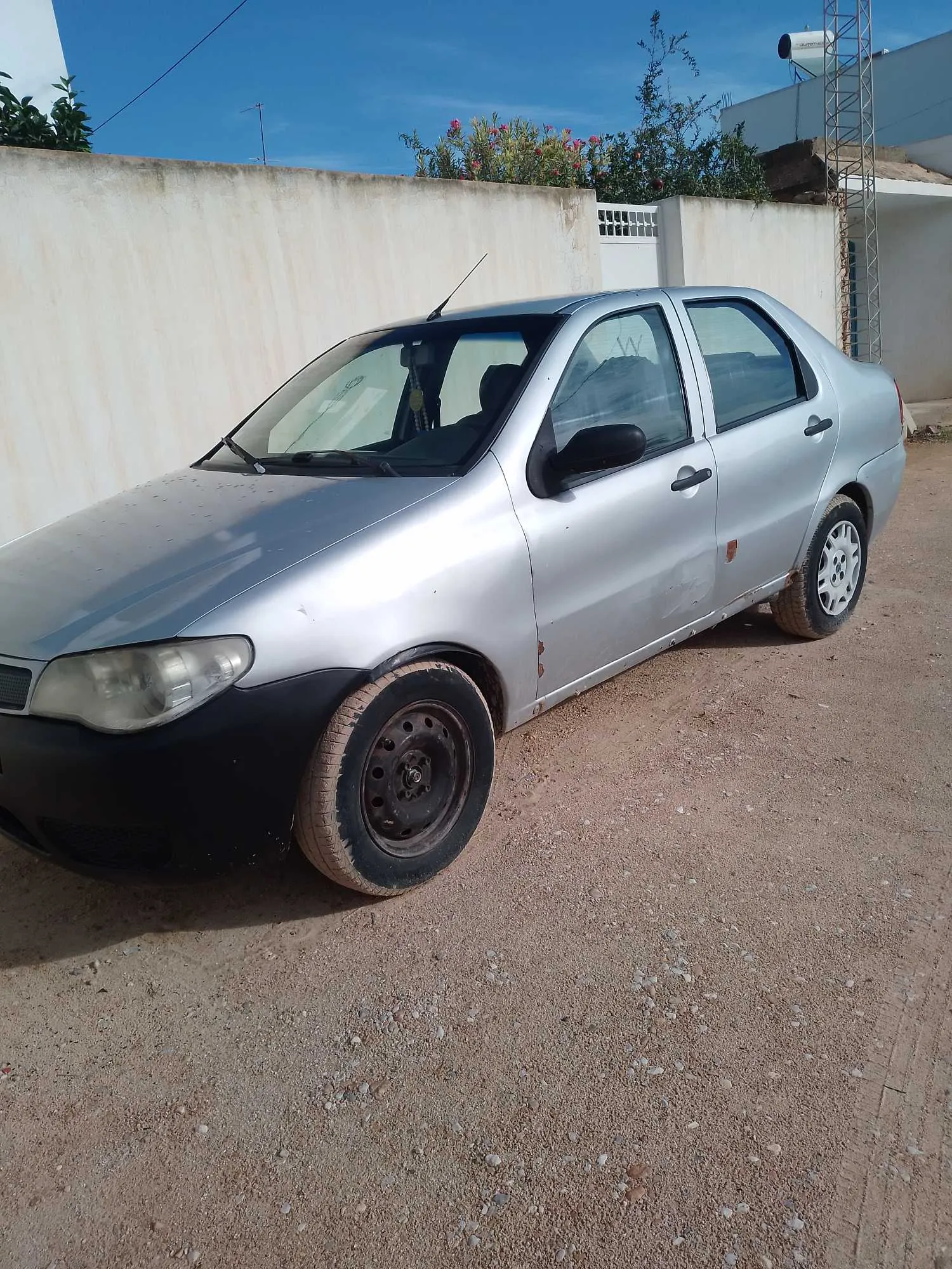  Fiat siena 2 à vendre à Sfax - Photo 3