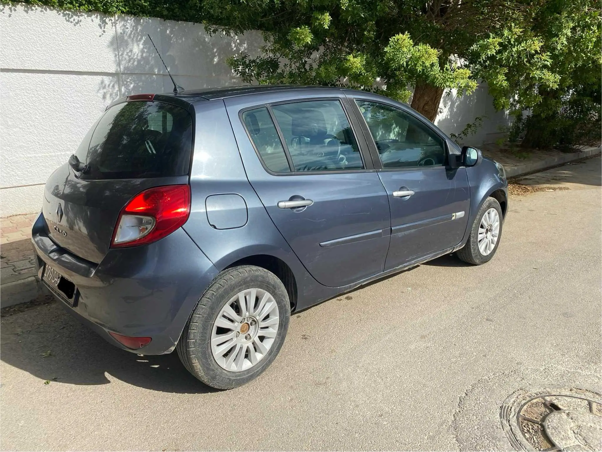  Clio importée 22810609 à Sfax - Photo 3
