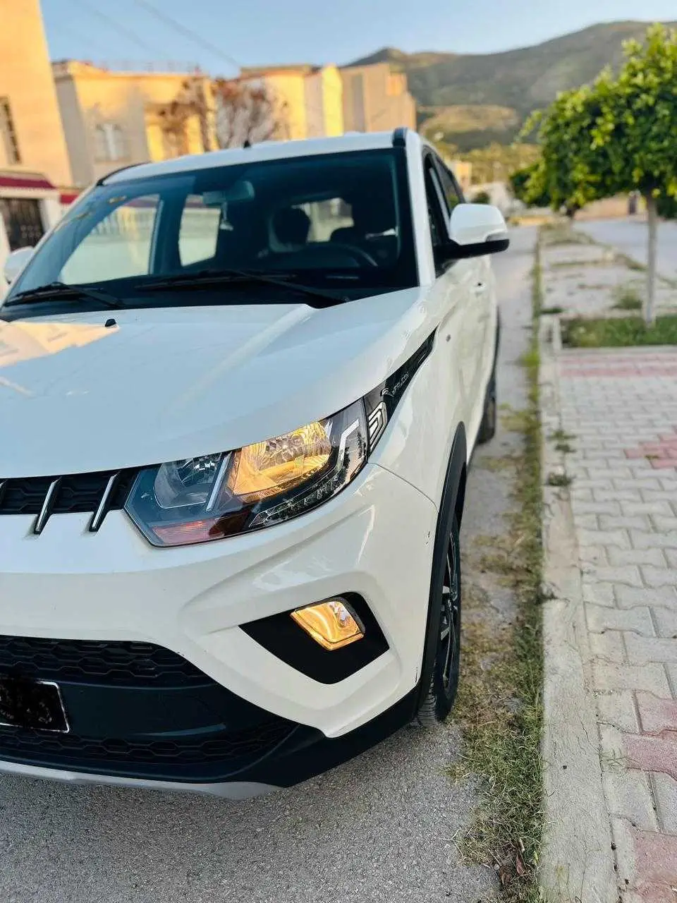  Mahindra kuv 100 à Ben Arous - Photo 2