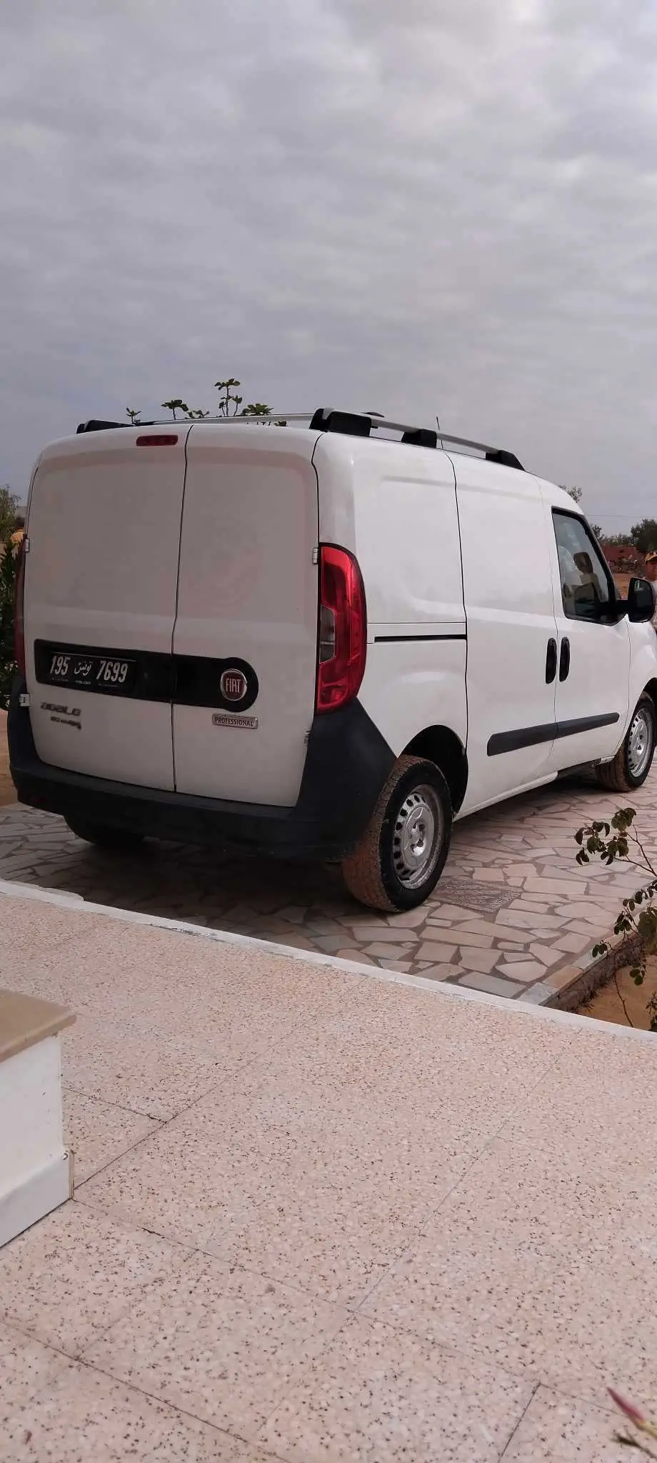  Fiat doblo en bonne état 97508326 à Mahdia - Photo 2