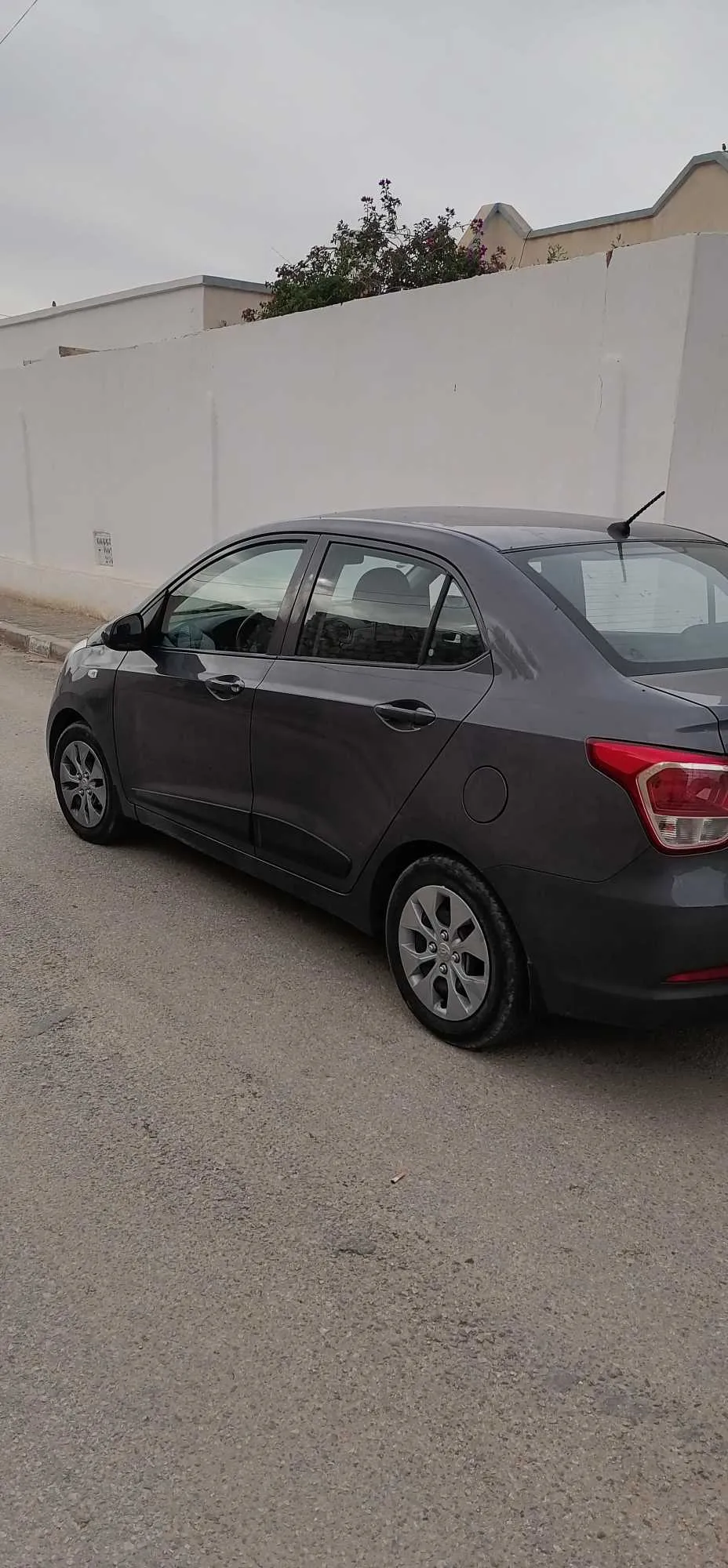  Hyundai Grand i10 Sedan à Gafsa - Photo 3