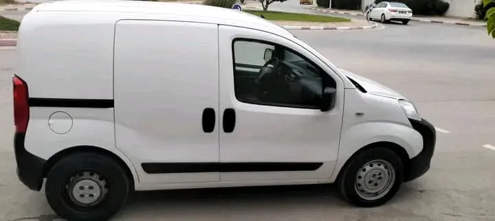  peugout bipper à Ariana - Photo 2
