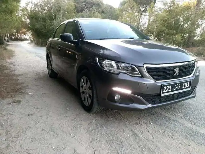  PEUGEOT 301 PREMIÈRE MAIN EN ÉTAT NEUF à Bizerte - Photo 3