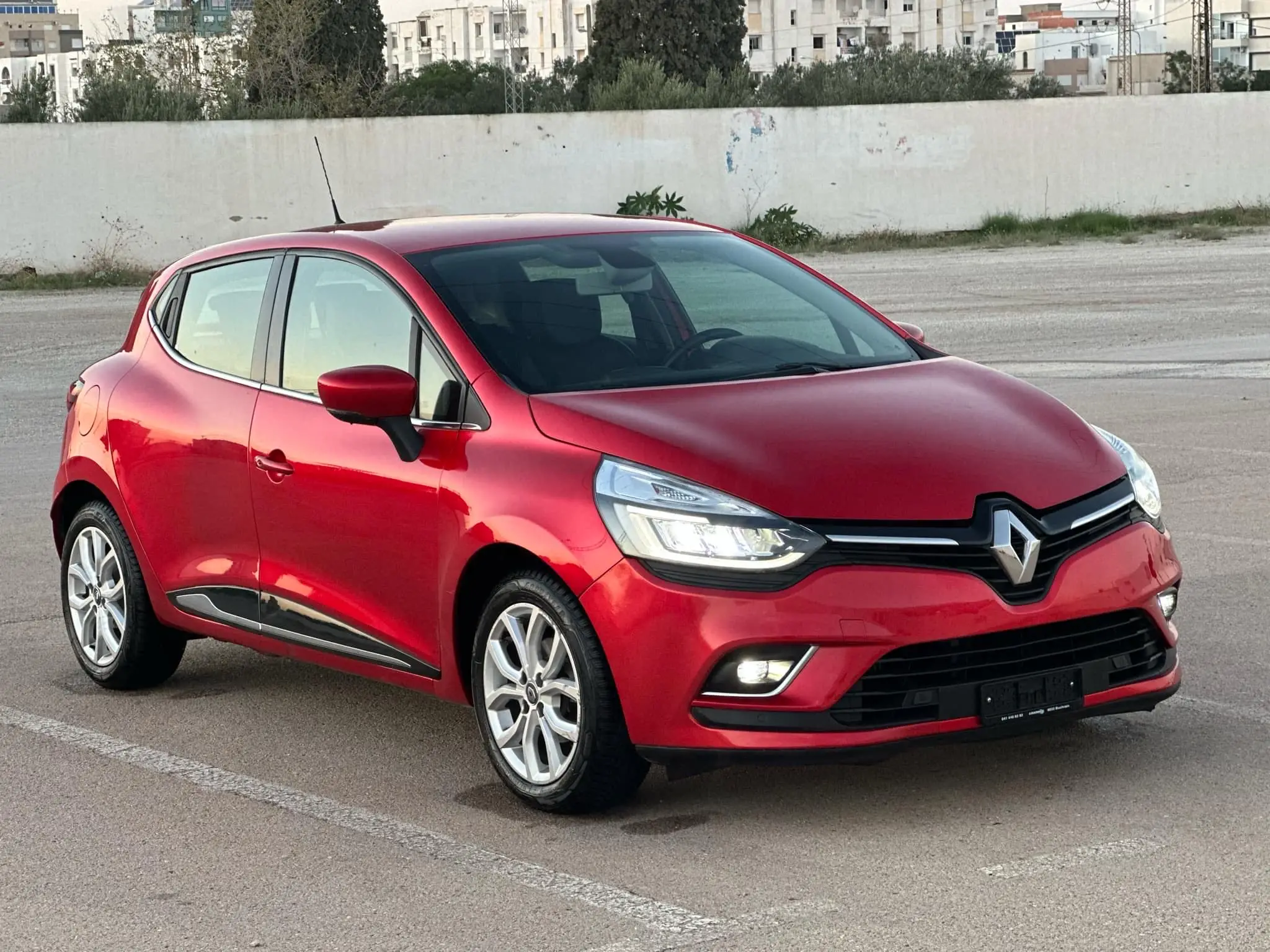  CLIO 4 INTENSE ???????? à sousse - Photo 2
