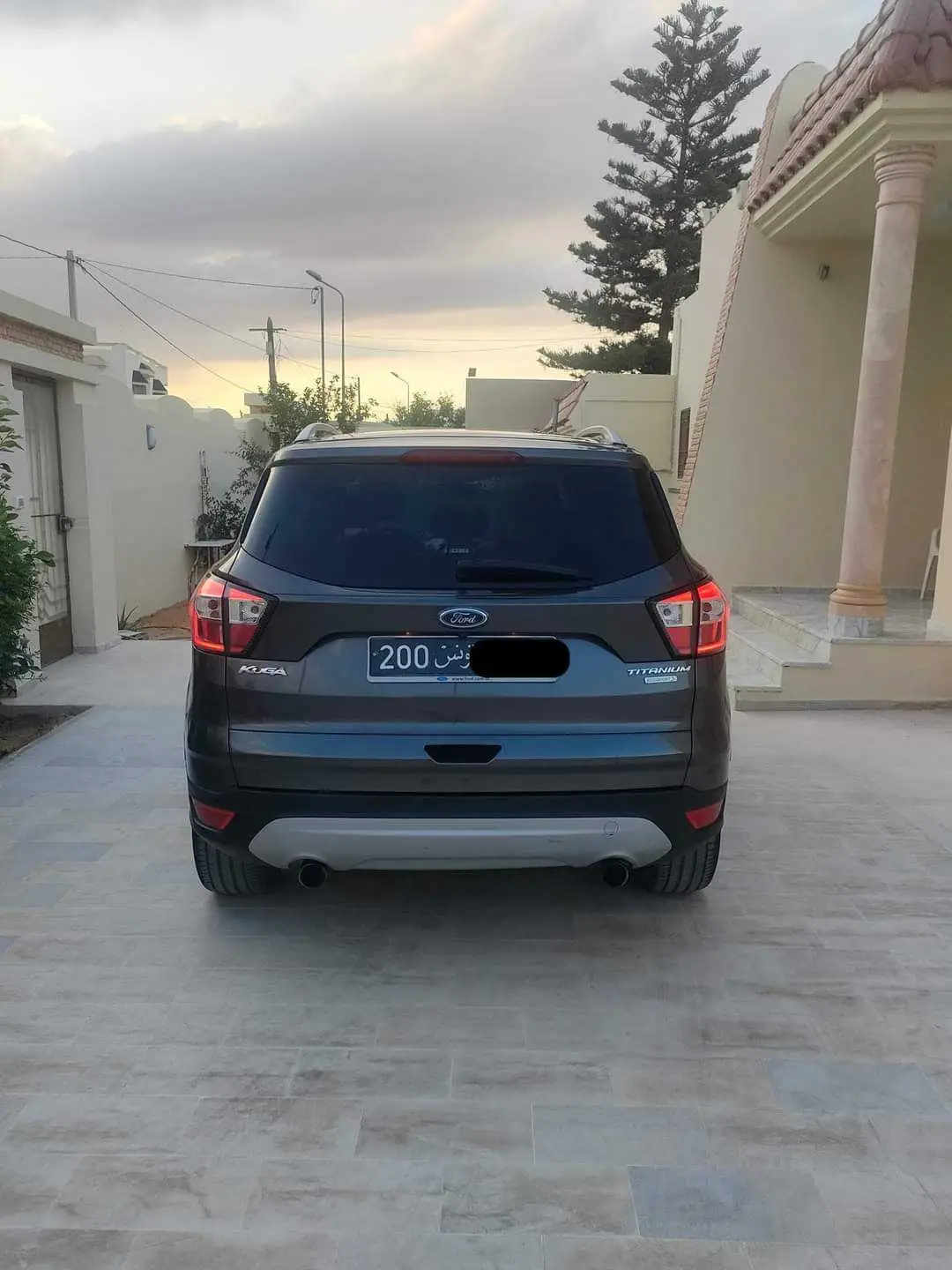  Ford kuga à Sfax - Photo 2