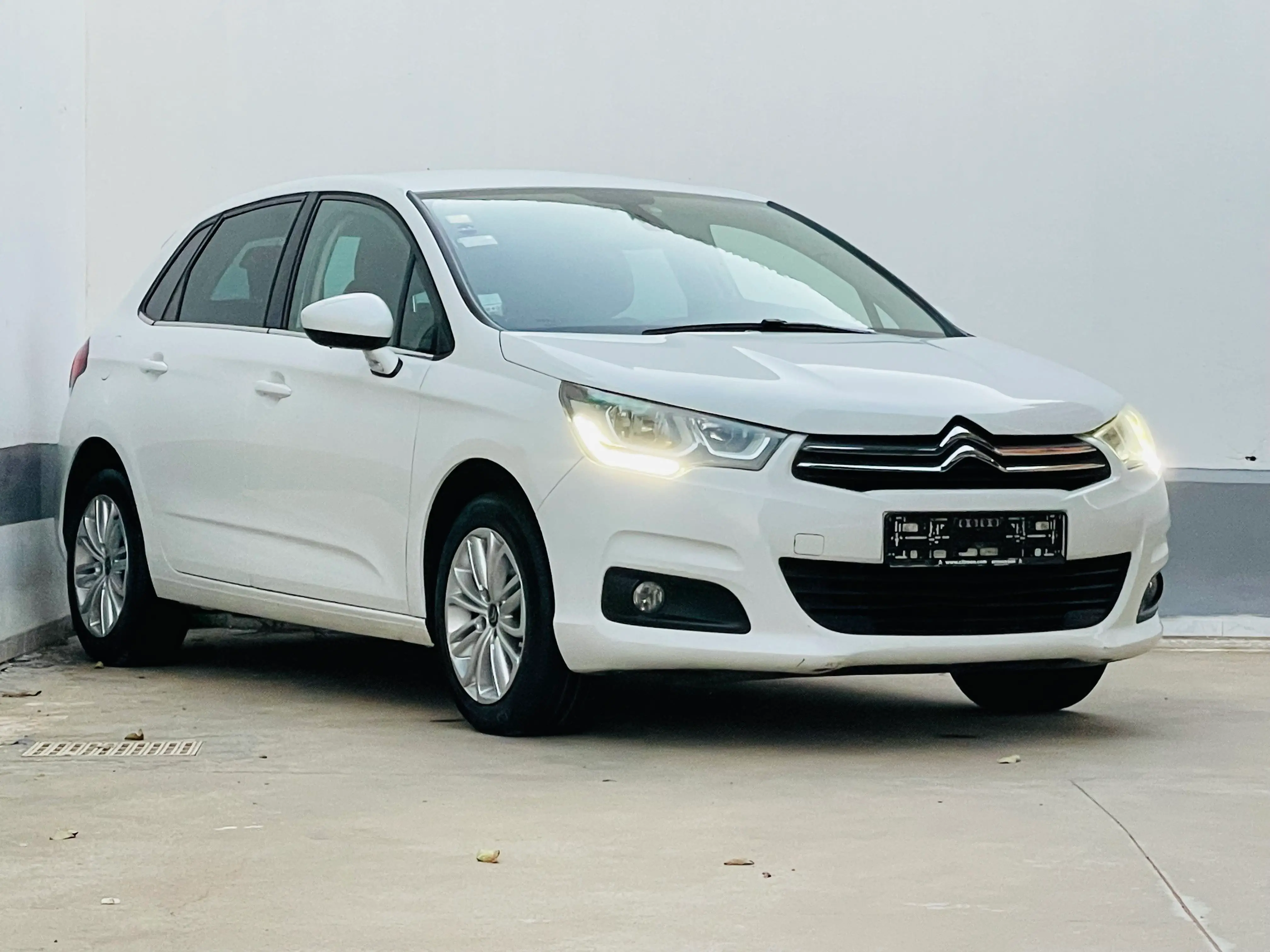  Vend voiture Citroen c3 première main climatisée 04cv 