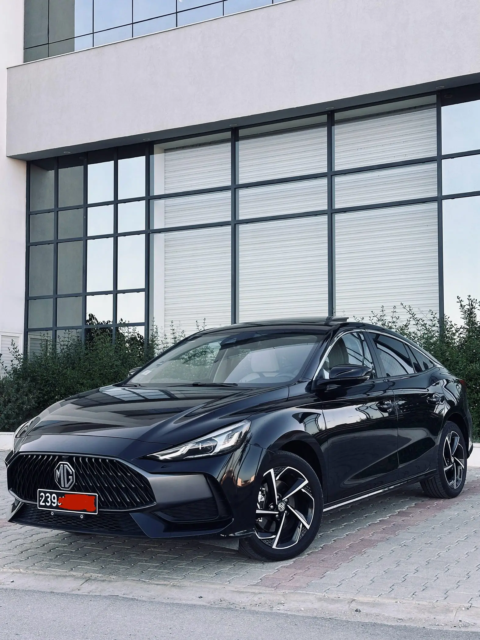  MG GT SPORT 7DCT 2024 à Sfax - Photo 3