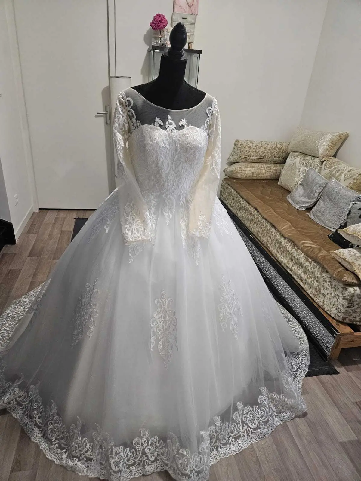  Robe de mariée à Ben Arous - Photo 2