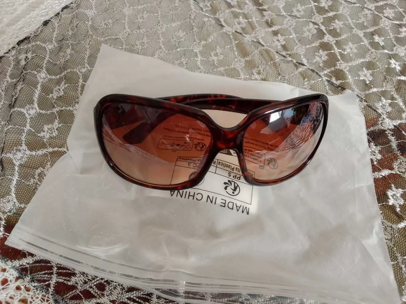  Lunettes pour femme à Ben Arous - Photo 3