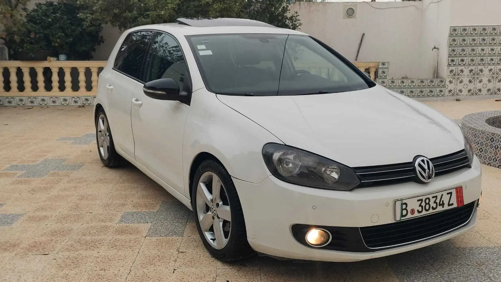  Golf 6 tdi Match plus toit ouvrant à sousse - Photo 3
