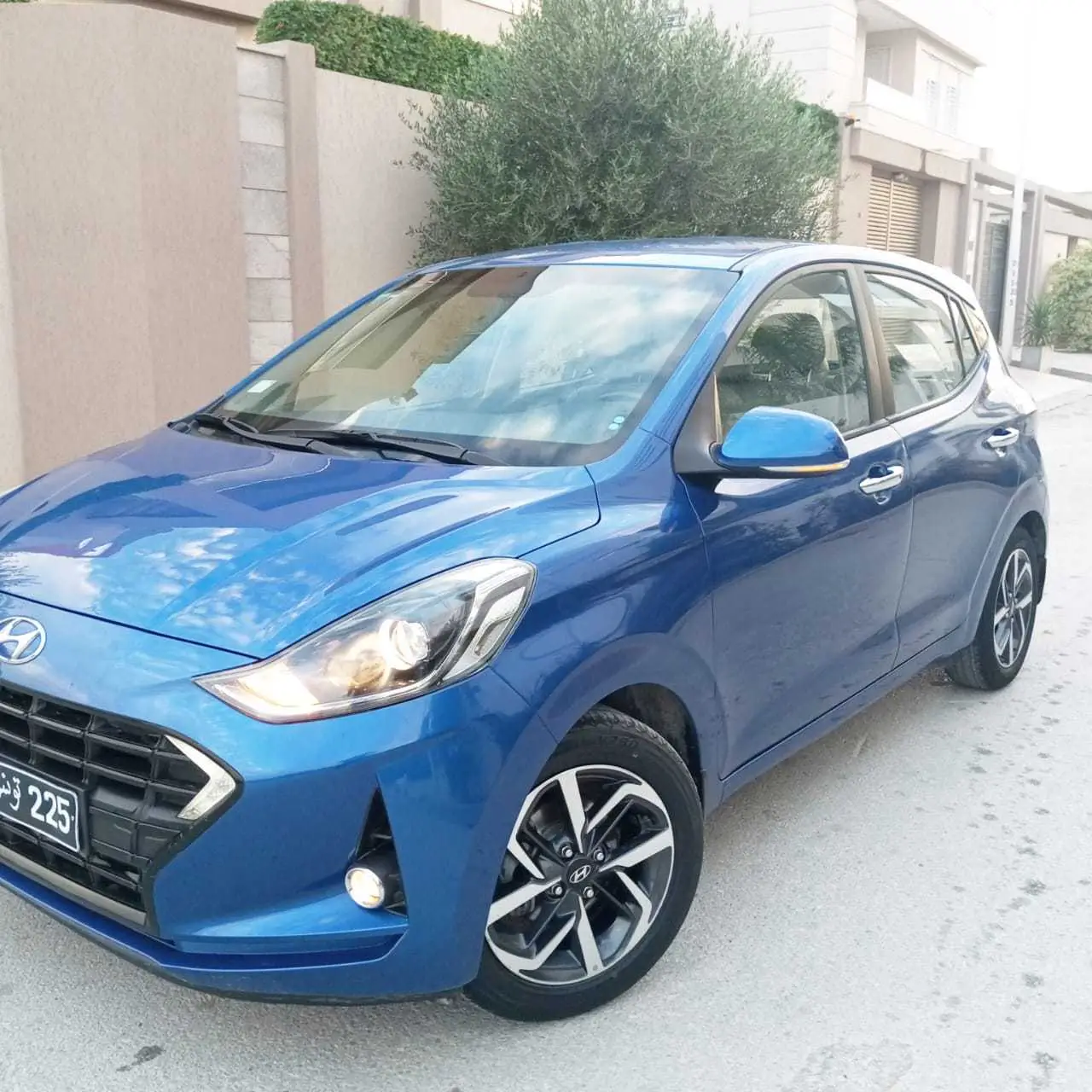  Hyundai Grand i 10 BVA à Ariana - Photo 2