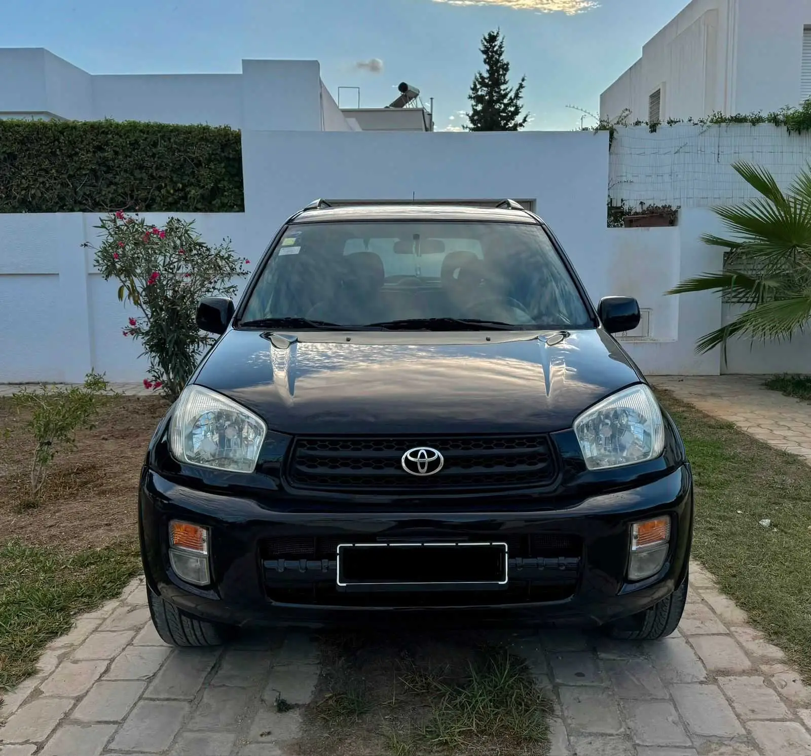  TOYOTA RAV-4 4X4 à Ariana - Photo 2