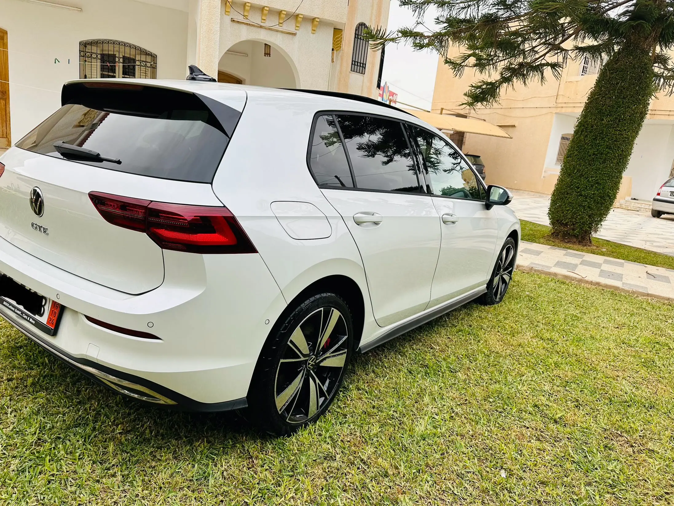  Golf 8 GTE 245ch à Sfax - Photo 2