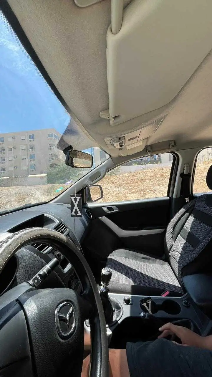  Mazda bt50 4x4 à Ariana - Photo 2