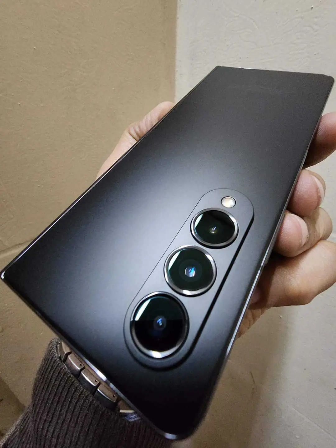  Infinix hot 40i état neuf m3ah boukouh w chargeur tel ndhif barcha w charge tayara 