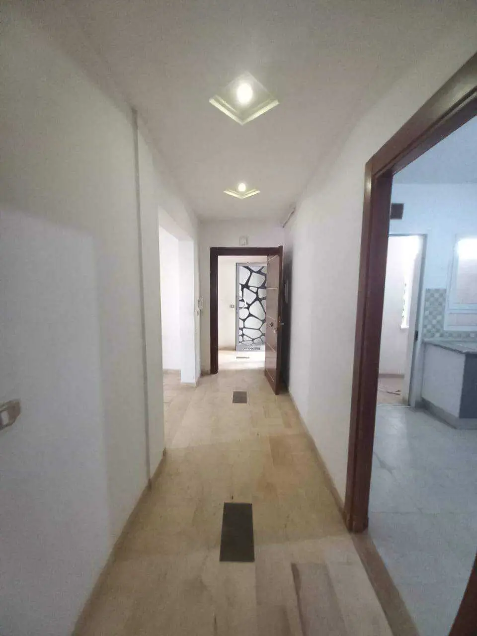 A vendre 1er et 2 etage de Maison